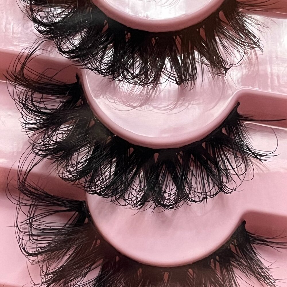 False Eye Lashes In Various Styles - Picture 3 of 11